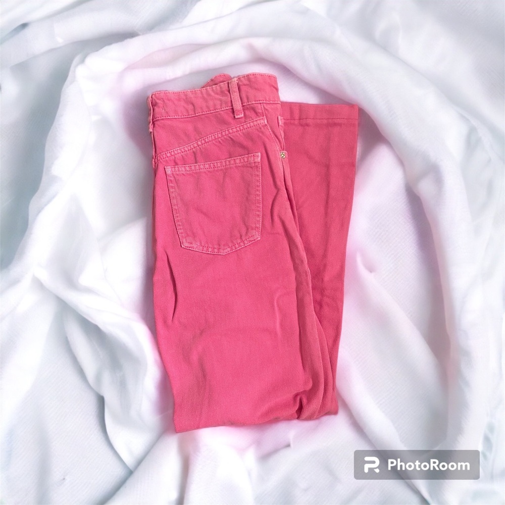 Pink high waisted jeans